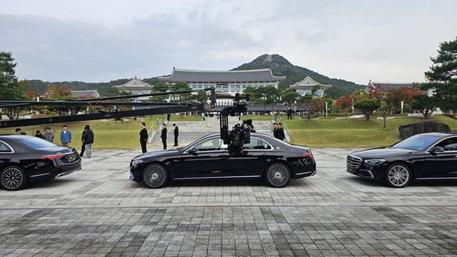 경북 안동시 경북도청 앞에서 드라마 ‘21세기 대군부인’이 촬영되고 있다. 경북도청 제공
