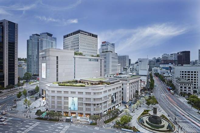신세계백화점 본점 전경. 신세계백화점 제공