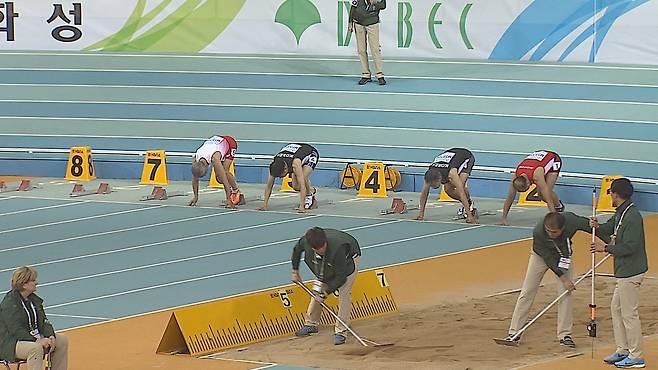 2017년 대구에서 열린 세계마스터즈육상경기대회 실내대회 경기 장면입니다.