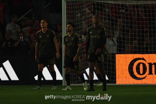 LAFC가 14일 미국 세인트루이스에서 열린 2026시즌 MLS 경기에서 세인트루이스에 1-2로 패했다./게티이미지코리아