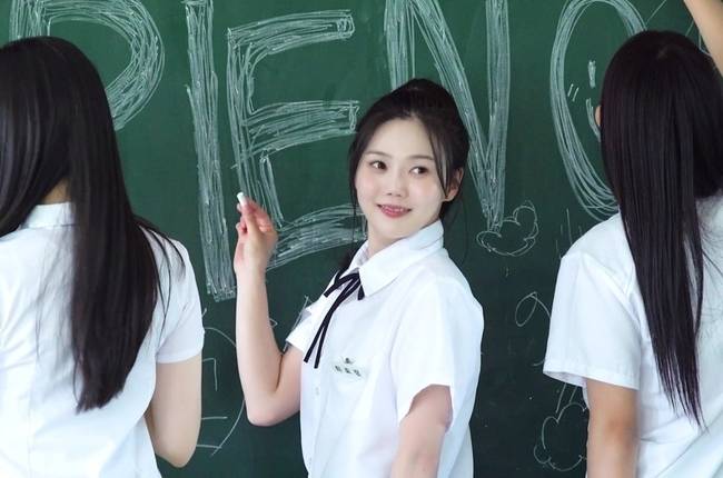 알비더블유(RBW), WM엔터테인먼트 제공