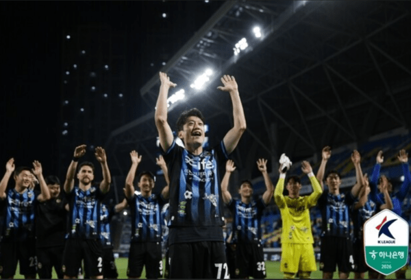 16일 인천 유나이티드 FC가 인천축구전용경기장에서 열린 광주 FC와의 하나은행 K리그1 2026 15라운드 홈경기에서 4-0 대승을 거뒀다.(이청용 인천 데뷔골, 후반 20분 페널티킥 포함 1골 1도움). /사진=KFA