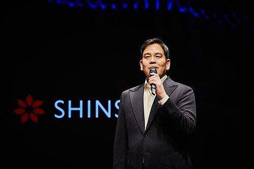 정용진 신세계그룹 회장(사진)은 최근 미국에서 도널드 트럼프 주니어와 미샤 라스킨 리플렉션 AI 창업자, 데이비드 엘리슨 파라마운트 스카이댄스 최고경영자(CEO) 등과 연이어 회동했다. ⓒ신세계그룹 제공