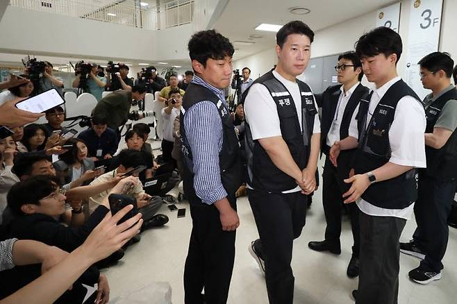 3차 사후조정 들어가는 최승호 노조위원장.(사진=연합뉴스)