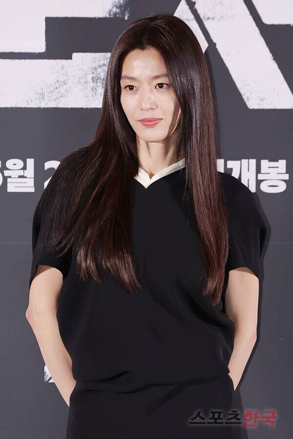 영화 '군체' 주연배우 전지현 ⓒ이혜영 기자 lhy@hankooki.com