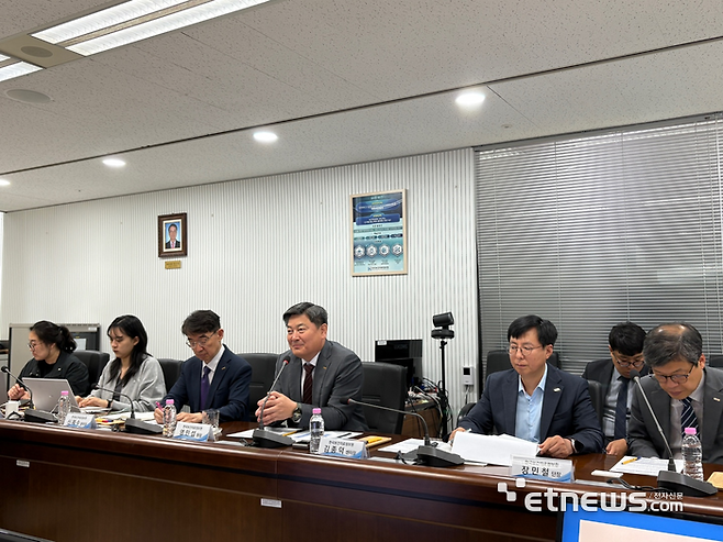 염민섭 한국보건의료정보원장이 20일 서울 중구 의정원에서 열린 미디어아카데미에서 발언했다.