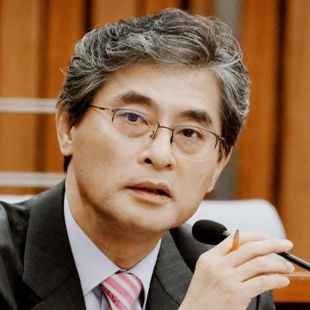 신봉기 경북대 법학전문대학원 명예교수