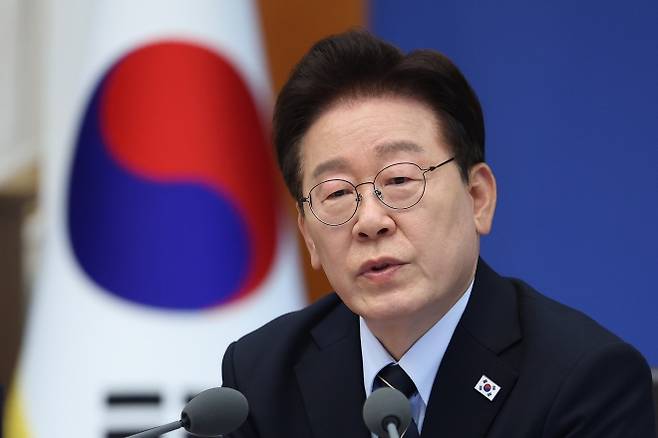 발언하는 이재명 대통령 - 이재명 대통령이 20일 청와대에서 열린 국무회의 겸 비상경제점검회의에서 발언하고 있다. 연합뉴스