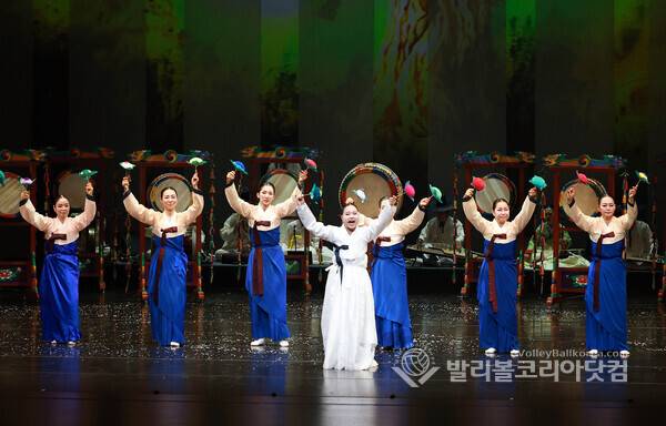 故 이애주 5주기, 제자들 '큰 나무 이야기' 공연…전통춤과 굿으로 삶·죽음 잇다.(사진=김경수 기자/ 발리볼코리아닷컴. 2026.5.19)