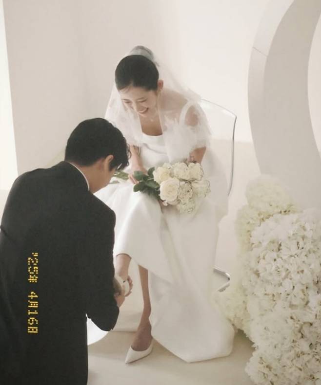 사진 = 최준희 계정, 웨딩화보