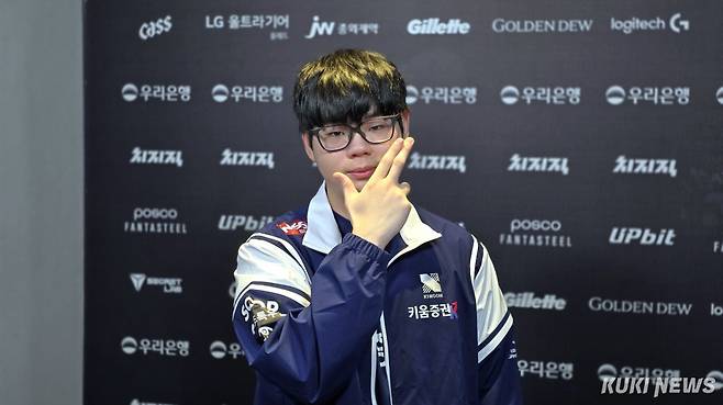 ‘레이지필’ 쩐바오민이 22일 서울 종로구 롤파크 LCK 아레나에서 쿠키뉴스와 만나 인터뷰하고 있다. 김영건 기자