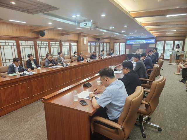 의정부시가 ‘의정부용현 공공주택지구 광역교통개선대책 개선 방안 용역’ 중간보고회를 개최하고 있다. 의정부시 제공