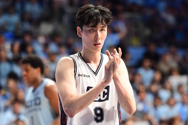 송교창이 해외 진출을 선언했다./KBL 제공