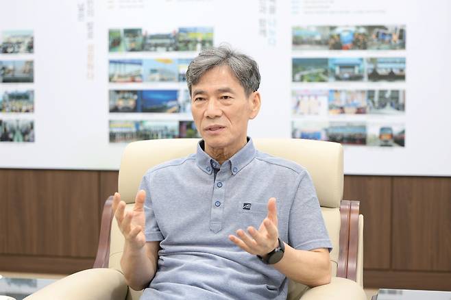 이병진 부산교통공사 사장은 5월20일 시사저널 인터뷰에서 "도시철도 운영과 지속 가능한 교통복지를 위해 무임수송 비용에 대한 국비 보전이 절실하다"고 말했다.