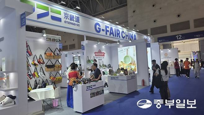 중국 충칭국제박람센터 N1에 마련된 서부국제투자무역박람회 2026 G-FAIR 차이나 부스 모습. 최용진 기자