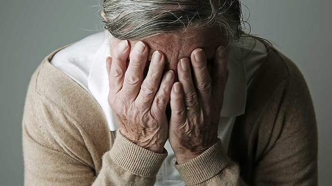 여성의 우울증, 남성 대비 인지 기능 저하 연관성 높아|출처: 클립아트코리아