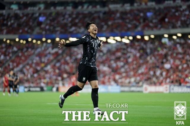손흥민이 2024년 6월6일 북중미월드컵 2차예선 싱가포르전에서 골을 넣은 뒤 뒤풀이를 하고 있다./싱가포르=KFA