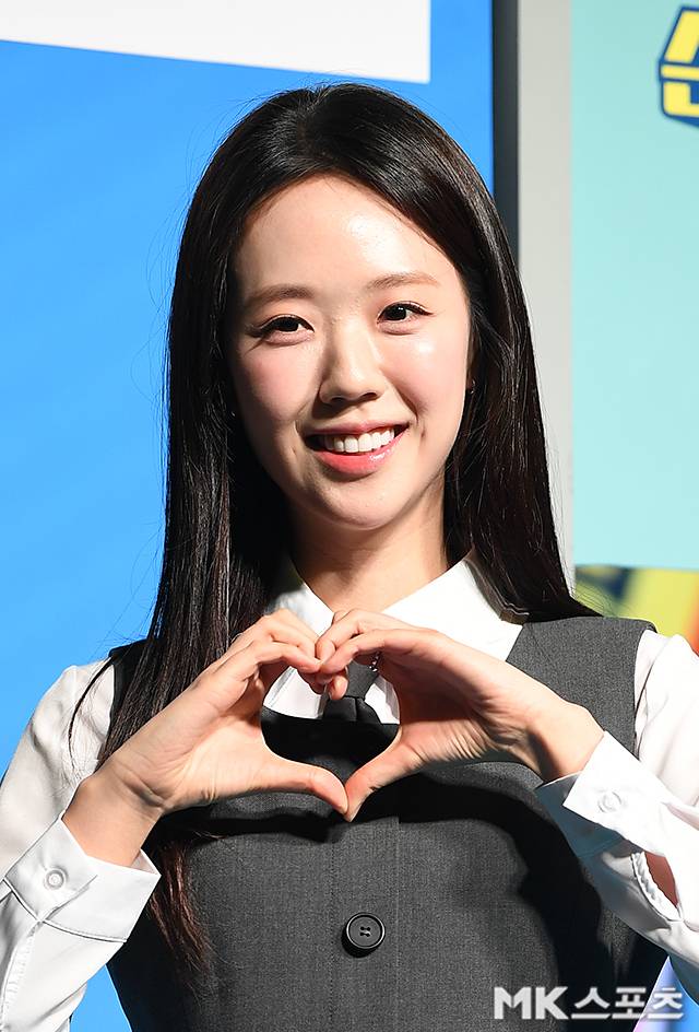 지예은이 그동안 숨겨왔던 갑상선암 투병 사실을 방송을 통해 직접 고백했다.사진=천정환 기자