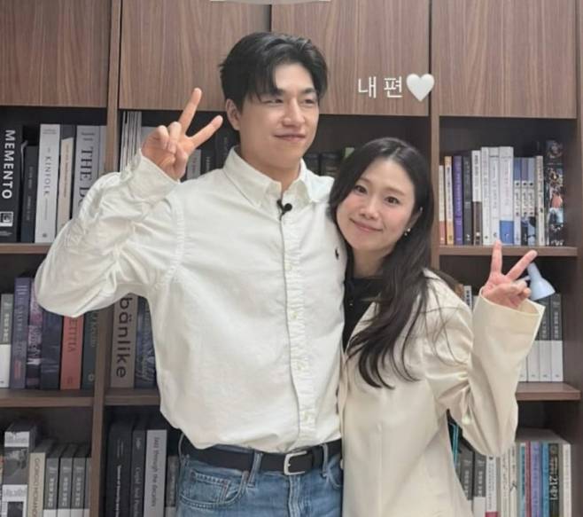 현실 커플로 이어진 순자가 경수와 다정한 근황을 알렸다. / 사진=31기 순자 SNS