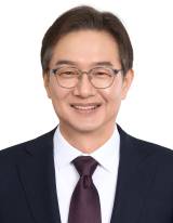 윤재웅 신임 총장.