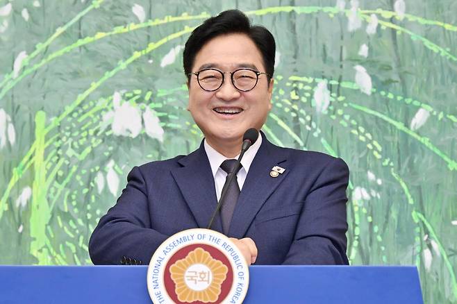 우원식 국회의장이 28일 국회에서 퇴임 기자회견을 하고 있다. 민경석 기자