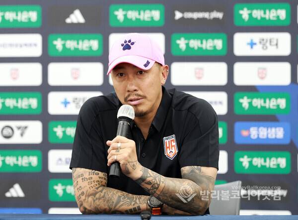 ■ 플레이어 오브 라운드 : 슈퍼서브 '페트로프(화성)'...사진은 차두리 감독.(사진=김경수 기자/ 발리볼코리아닷컴DB.2026.5.9)