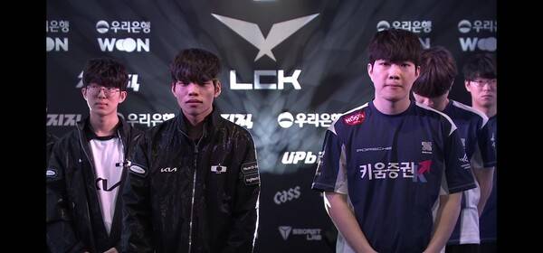 29일 서울 종로구 치지직 롤파크에서 열린 '2026 리그 오브 레전드 챔피언스 코리아(LCK)' 정규시즌 2라운드 1경기에서 디플러스 기아는 키움 DRX를 상대로 1세트 승리를 거두며 먼저 웃었다.(DK & KRX=1:0). /사진=네이버 치지직 라이브영상 캡처
