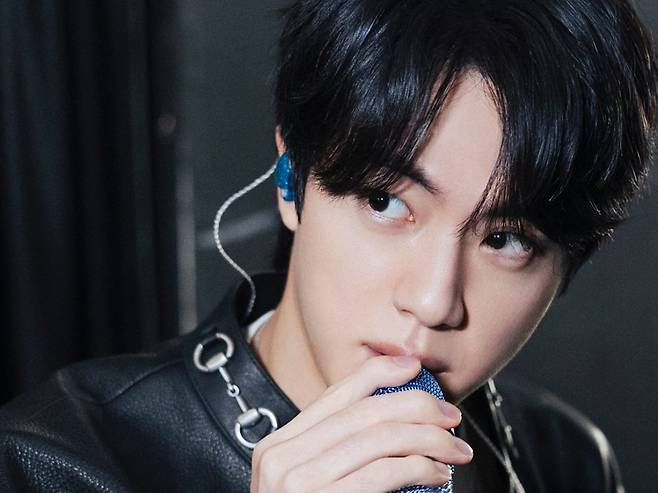 방탄소년단 진, 라스베이거스 빛나는 무대..전 세계가 들썩!