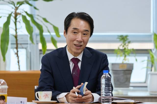 최윤홍 후보는 부교육감 시절 호평 받은 정책들을 확장하겠다고 밝혔다. 최윤홍 후보 캠프 제공