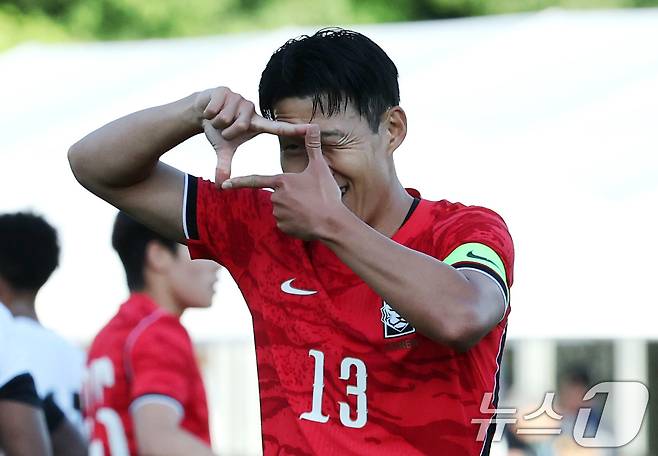 대한민국 축구대표팀 손흥민이 30일(현지시간) 미국 유타주 솔트레이크시티 브리검 영 대학교 BYU 사우스필드 경기장에서 2026 국제축구연맹(FIFA) 북중미 월드컵 앞두고 열린 대한민국과 트리니다드 토바고의 평가전에서 골을 넣고 세리머니를 하고 있다. 2026.5.31 ⓒ 뉴스1 임세영 기자