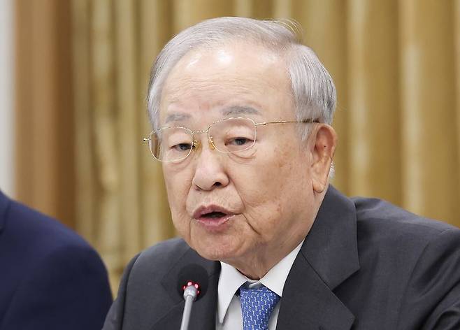 지난 13일 서울 중구 한국프레스센터에서 열린 '2026 제1차 ESG 경영위원회'에서 발언하고 있는 손경식 한국경영자총협회 회장. 뉴스1