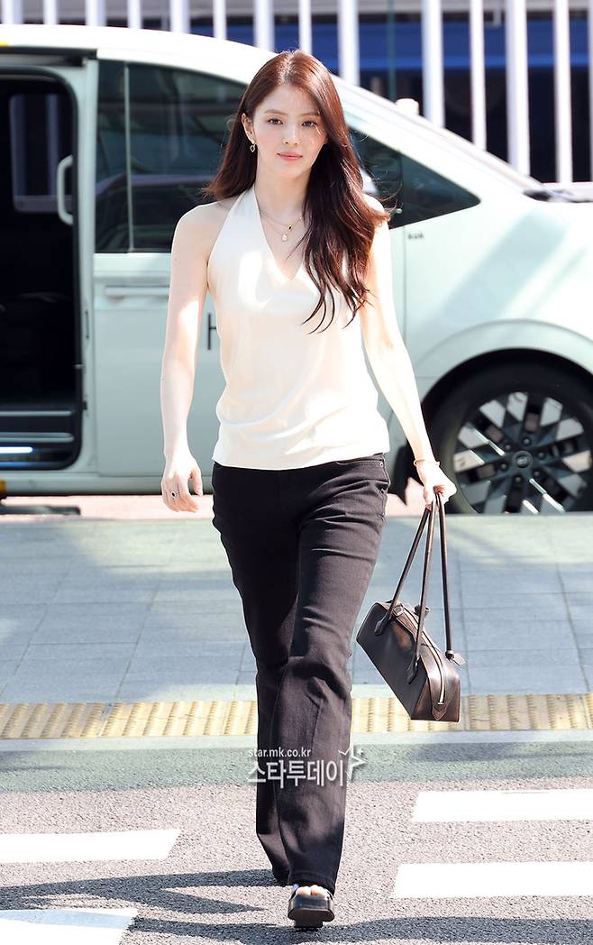 배우 한소희가 제79회 칸 국제영화제 참석을 위해 프랑스 칸으로 출국했다.