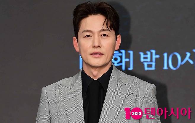 '신랑수업2'에 출연한 배우 이정진 /사진=텐아시아DB