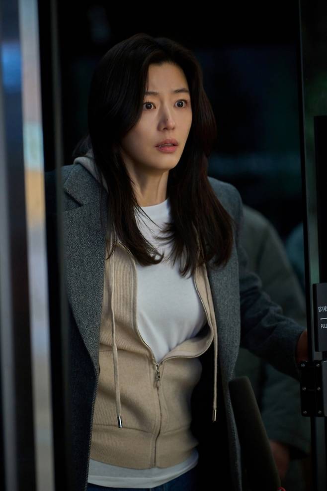 전지현, ‘군체’ 글로벌 흥행 견인 (제공: 쇼박스)