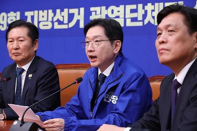 지난 3월 5일 서울 여의도 국회에서 열린 민주당 광역단체장 발표 행사에서 김경수 경남지사 후보가 발언하고 있다. 김혜윤 기자 unique@hani.co.kr