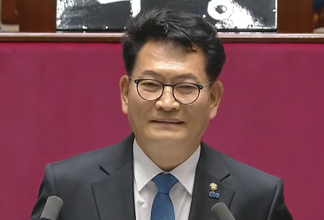 인천 연수갑 국회의원에 당선된 송영길 의원 (유튜브 캡처)