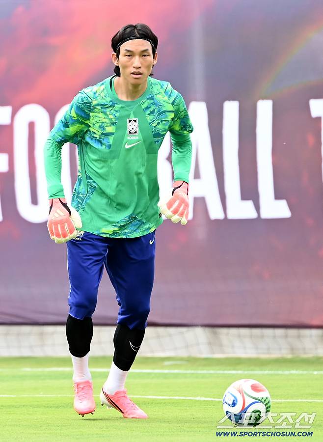 7일(한국시각) 멕시코 과달라하라의 대표팀 베이스캠프 훈련장인 치바스 베르데 바예에서 진행된 대한민국 월드컵 대표팀의 공식 훈련, 골키퍼 김승규가 훈련을 하고 있다. 과달라하라(멕시코)=허상욱 기자wook@sportschosun.com/2026.06.07/