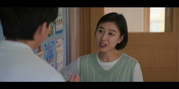 넷플릭스 시리즈 '참교육'의 우진 엄마 역 박지연./사진=넷플릭스 시리즈 '참교육' 영상 캡처