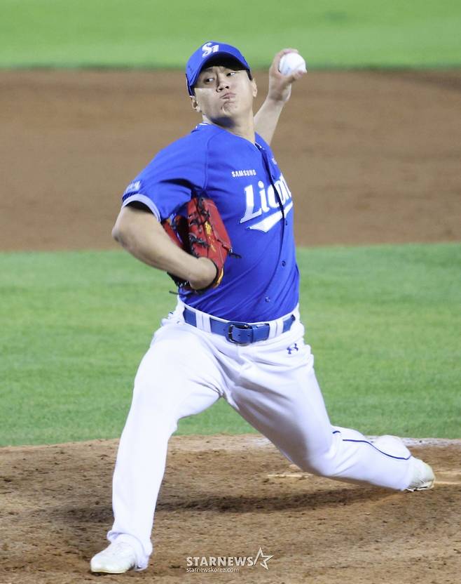 2026 신한 SOL KBO리그 LG 트윈스 대 삼성 라이온즈 경기가 12일 서울 잠실야구장에서 열렸다. 삼성 배찬승이 역투하고 있다. /사진=김진경 kim.jinkyung@
