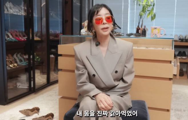 배우 이혜영이 전남편 이상민과 이혼 후 8년 동안 빚만 갚았다고 털어놨다. /사진=이혜영 유튜브 채널