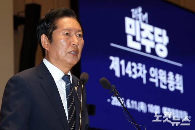 윤창원 기자