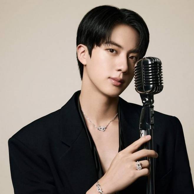 방탄소년단 진, 마이원픽 K팝 개인 부문 119주 연속 1위..글로벌 핫 인기