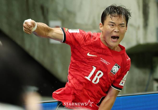 2026 북중미월드컵 A조 예선 대한민국-체코전이 12일(한국 시간) 멕시코 과달라하라 에스타디오 아크론에서 열렸다. 오현규가 역전골을 터트린 후 환호하고 있다. /사진=김진경 대기자