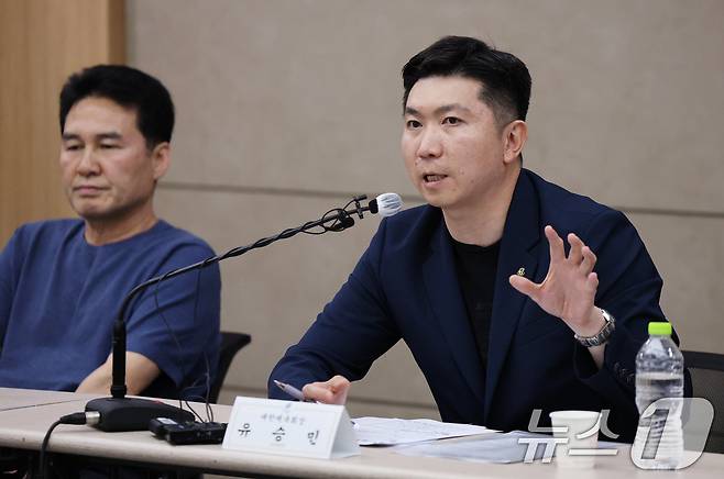 유승민 대한체육회장이 15일 오후 서울 송파구 올림픽파크텔 대한체육회 회의실에서 열린 핸드볼경기장 입주 체육단체 출입 제한 사태 관련 기자회견에서 인사말을 하고 있다. 2026.6.15 ⓒ 뉴스1 오대일 기자
