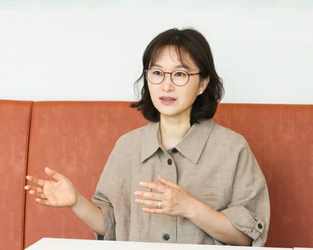 오성미 한국마이크로소프트 AI 워크포스 고투마켓(GTM) 디렉터가 인터뷰를 진행하고 있다. (사진=한국마이크로소프트)