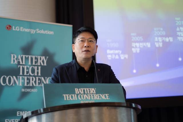김동명 LG에너지솔루션 최고경영자(CEO) 사장이 지난 13일(현지시간) 미국 시카고에서 열린 글로벌 인재 확보 행사(BTC)에서 발언하고 있다. LG에너지솔루션 제공.