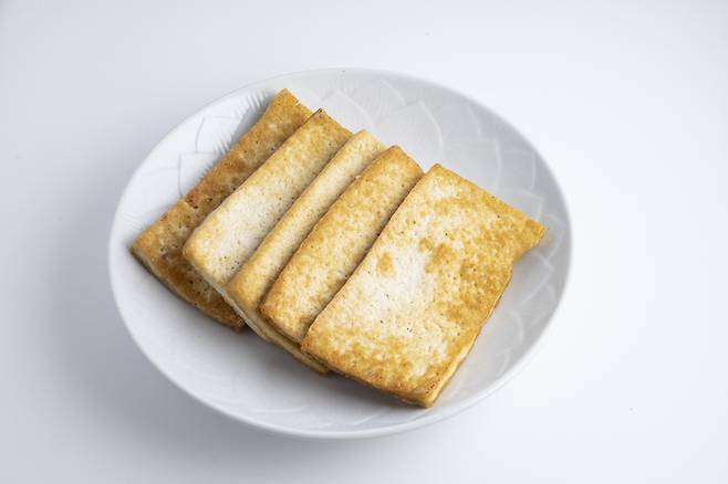 두부는 단백질이 풍부한 식품 중 하나로 꼽힌다. 단백질은 근육을 만들고 호르몬을 생성하며 건강한 면역력을 지키는 데 필요한 영양소다. 사진=게티이미지뱅크