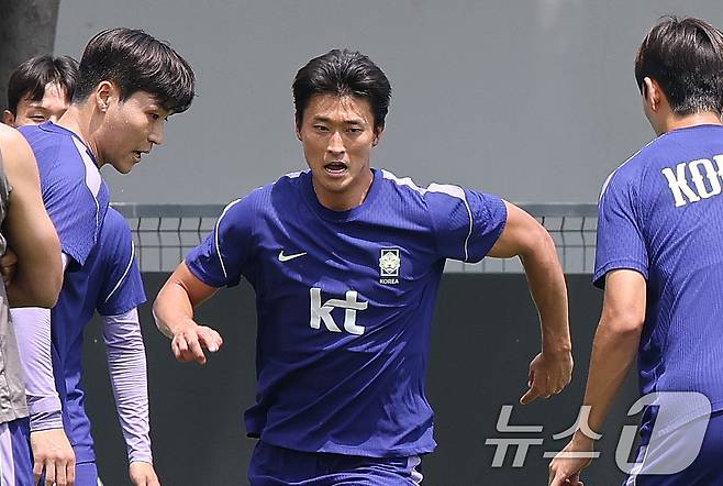 한국 축구 국가대표팀 조규성이 12일(현지시간) 멕시코 과달라하라 인근 사포판에 위치한 베이스캠프 훈련장 치바스 바예 베르데에서 회복 훈련을 하고 있다. 2026.6.13 ⓒ 뉴스1 박지혜 기자