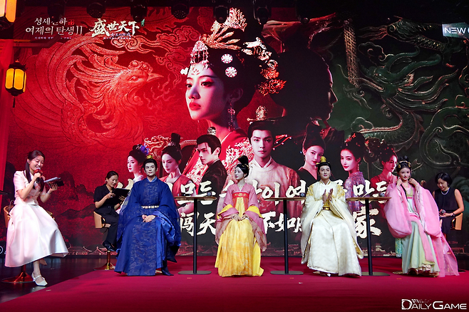 '성세천하2'의 주역 배우 4인이 한국을 찾아 팬들과 만남을 가졌다.