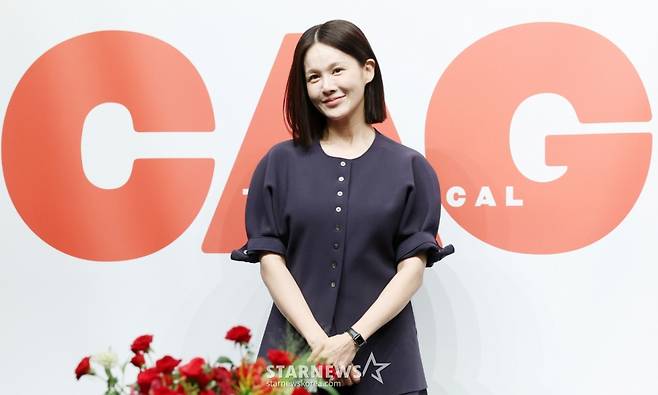 가수 겸 뮤지컬 배우 아이비가 23일 서울 중구 충무아트센터에서 진행된 뮤지컬 '시카고' 브로드웨이 공연 진출 관련 기자간담회에 참석해 포즈를 취하고 있다. /2026.06.23 /사진=김휘선 hwijpg@